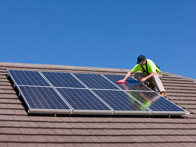 Solahart solar panel cleaning service
